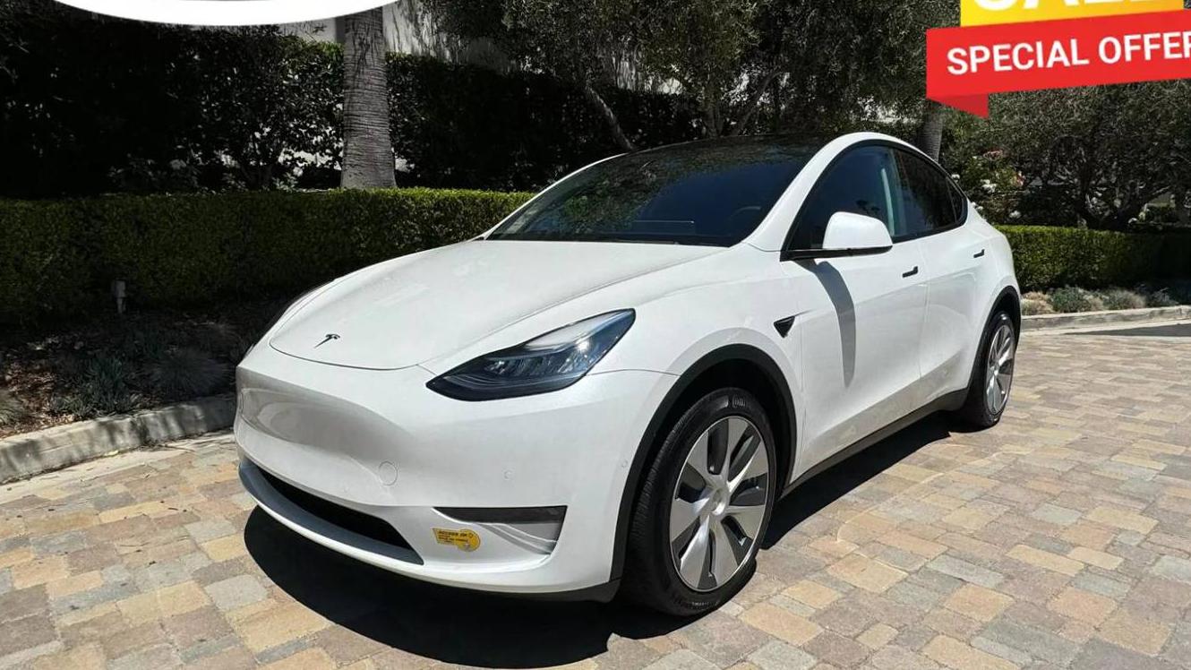 TESLA MODEL Y 2021 5YJYGDEE8MF282518 image